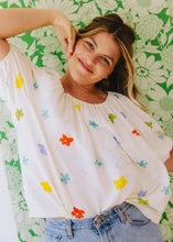 Load image into Gallery viewer, Belle Top - White Flowers