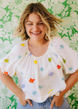 Load image into Gallery viewer, Belle Top - White Flowers