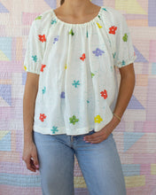 Load image into Gallery viewer, Belle Top - White Flowers