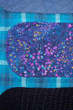 Load image into Gallery viewer, Blue Bar quilt