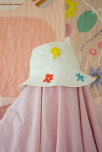 Load image into Gallery viewer, The Soft Bucket Hat - White Flowers
